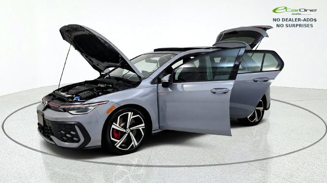 Used 2025 Volkswagen GTI SE FWD image 14