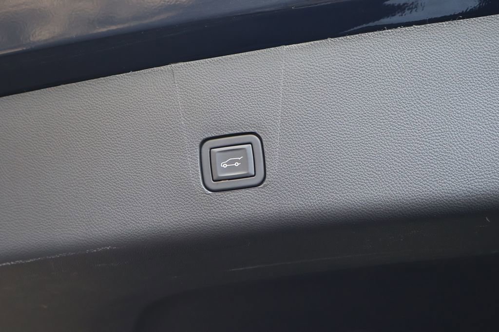 Certified 2023 Chevrolet Traverse LT image 54