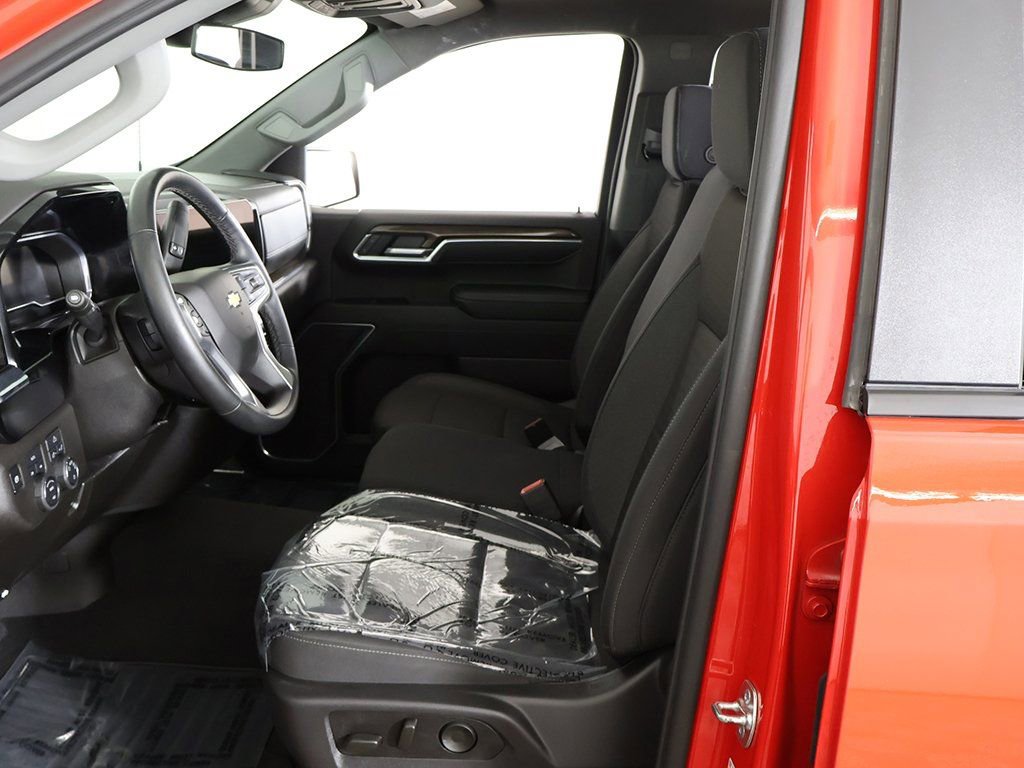 Used 2025 Chevrolet Silverado 1500 LT image 27