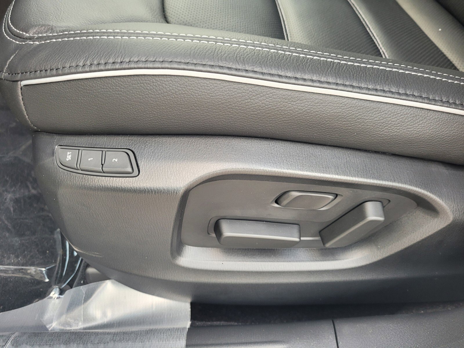 New 2025 MAZDA CX-5 AWD 2.5 S w/ Premium Plus Pkg image 4