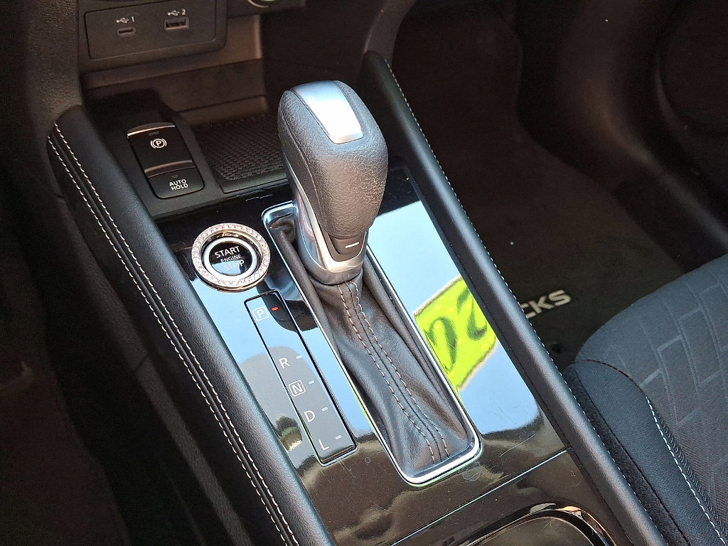 Certified 2024 Nissan Kicks SV w/ Interior Electronics Package image 12