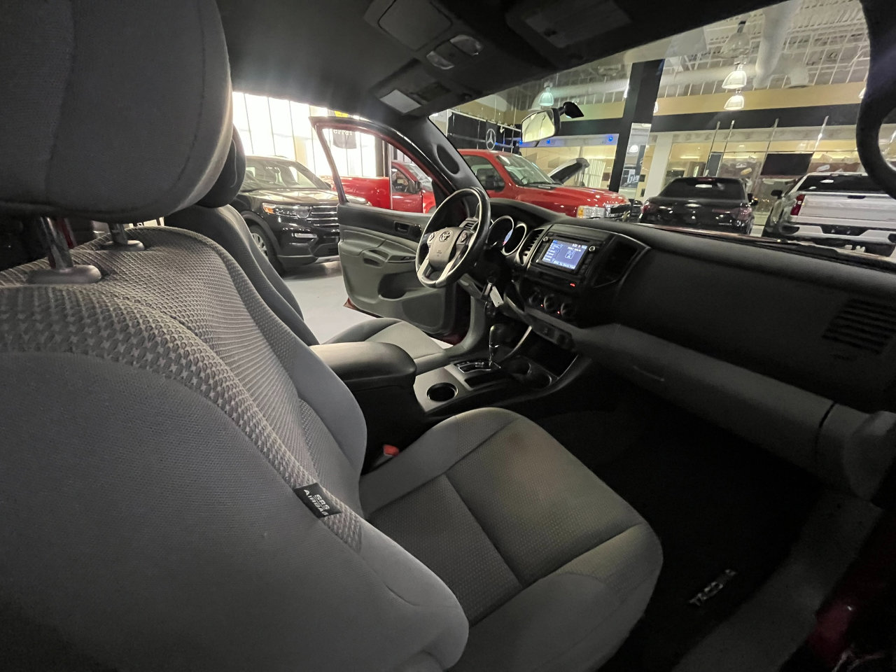 Used 2015 Toyota Tacoma 4x4 Access Cab V6 image 21