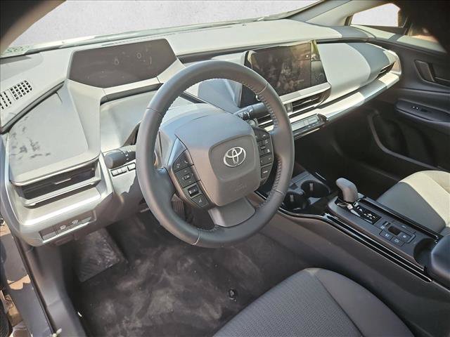 Used 2026 Toyota Prius LE FWD image 12