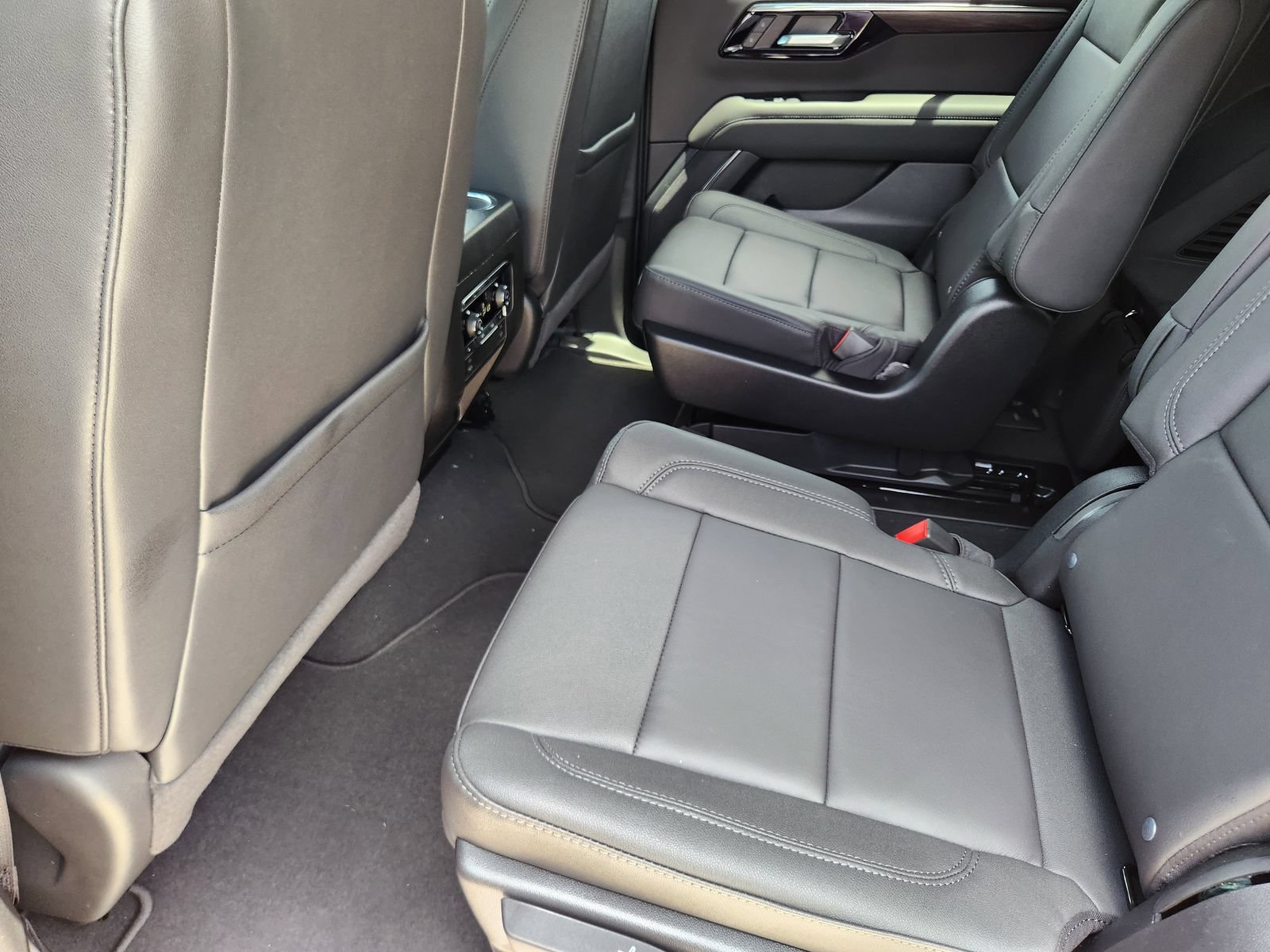 New 2026 Chevrolet Tahoe LT w/ Comfort Package RWD image 25