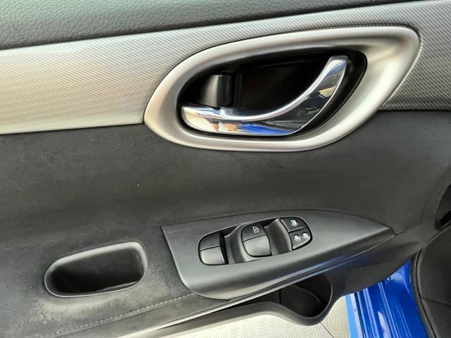 Used 2014 Nissan Sentra SR w/ SR Driver Package FWD image 27