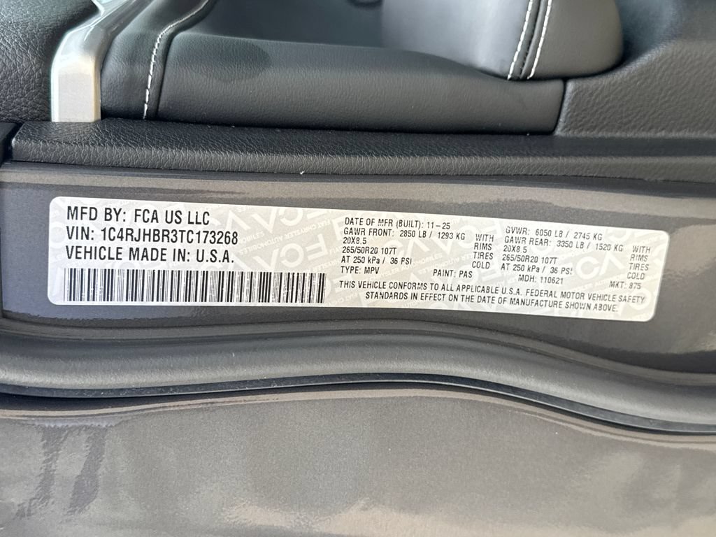 Used 2026 Jeep Grand Cherokee Limited AWD/4WD image 39