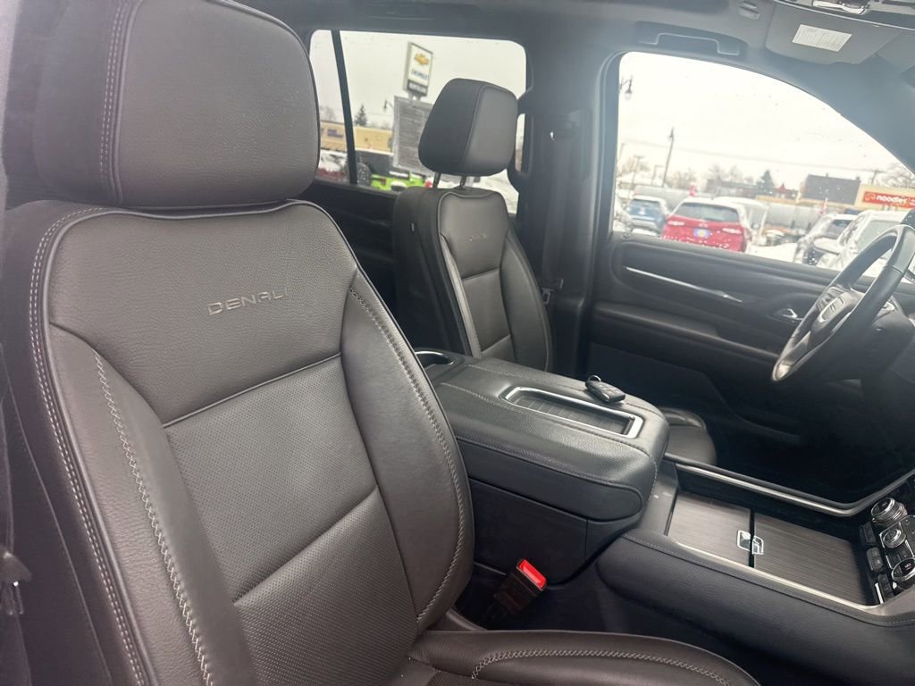 Used 2021 GMC Yukon Denali w/ Advanced Technology Package image 42