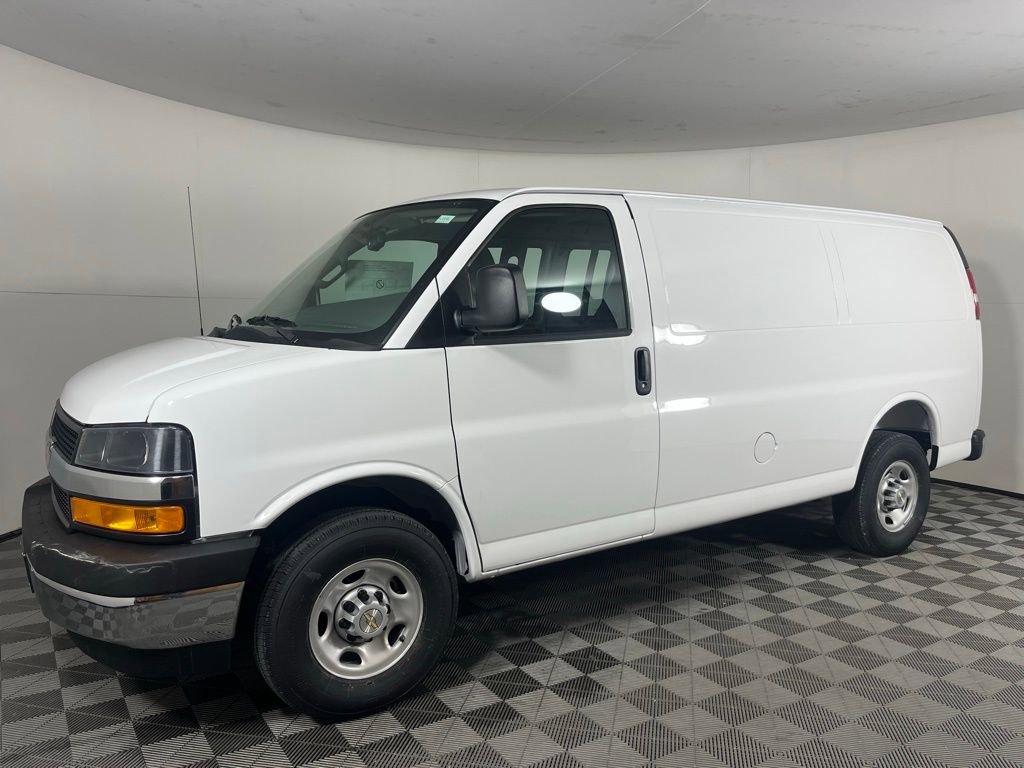 New 2026 Chevrolet Express 2500 w/ Enhanced Convenience Package RWD image 8