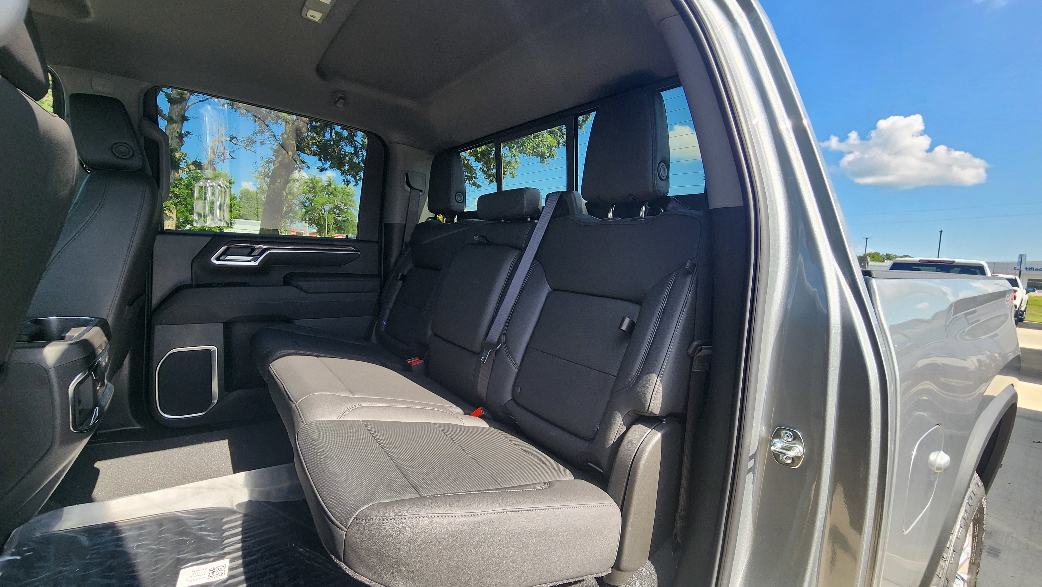 New 2025 Chevrolet Silverado 2500 LTZ w/ LTZ Premium Package image 18