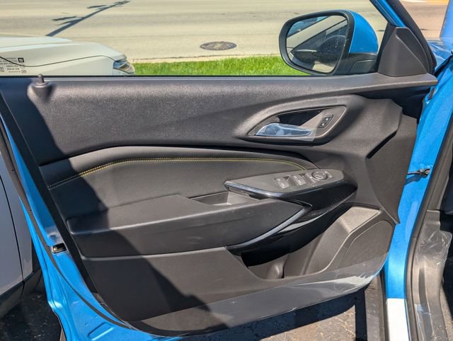 New 2026 Chevrolet Trax LT w/ Driver Confidence Package image 14