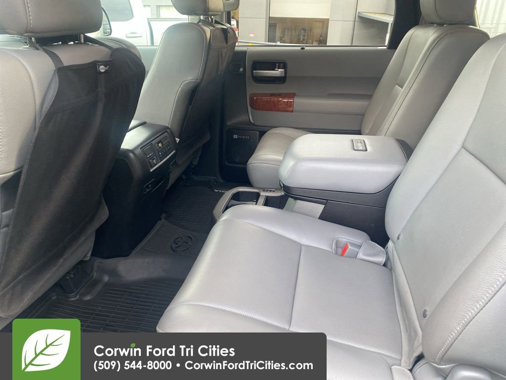 Used 2019 Toyota Sequoia Platinum AWD/4WD image 7