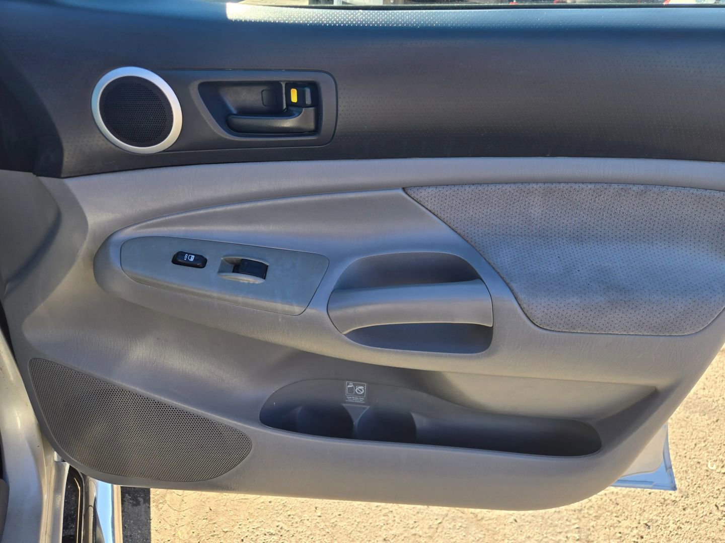 Used 2006 Toyota Tacoma PreRunner RWD image 15