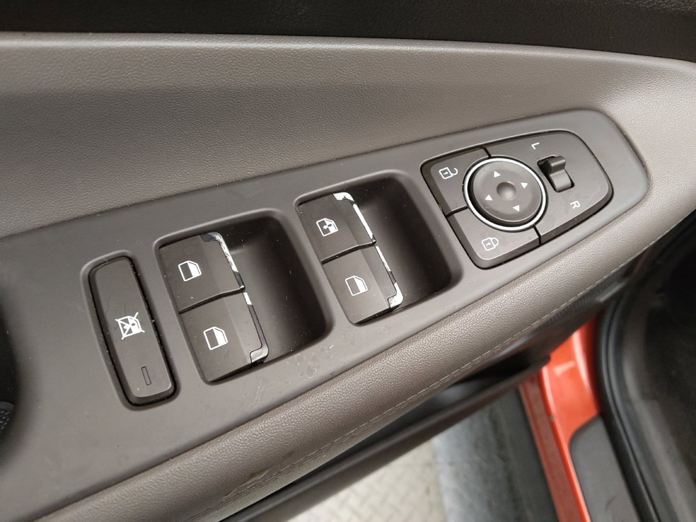 Used 2020 Hyundai Santa Fe SE w/ Cargo Package image 27