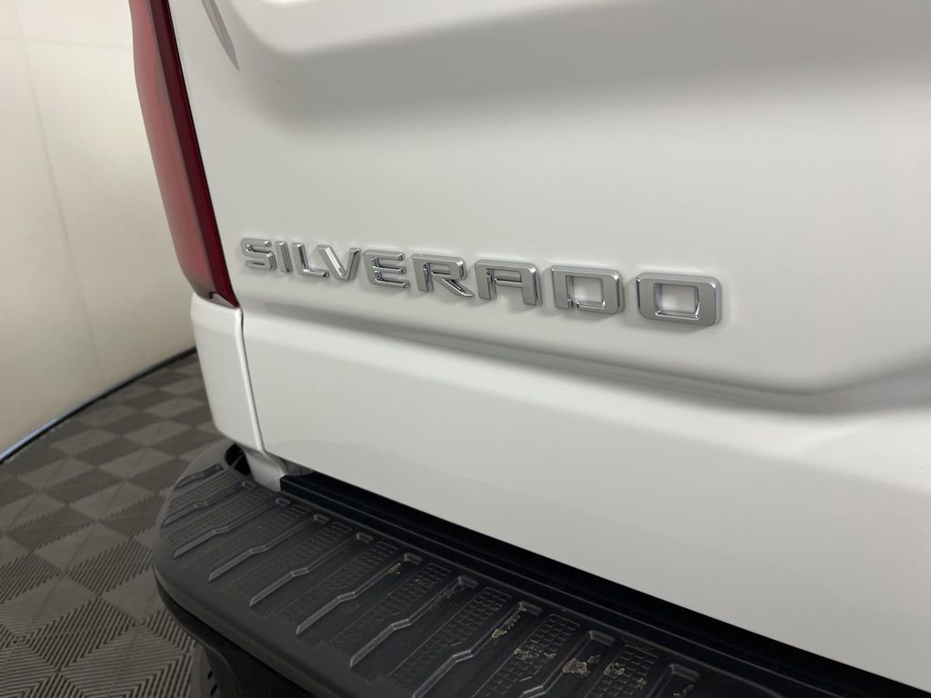 New 2026 Chevrolet Silverado 1500 ZR2 image 23