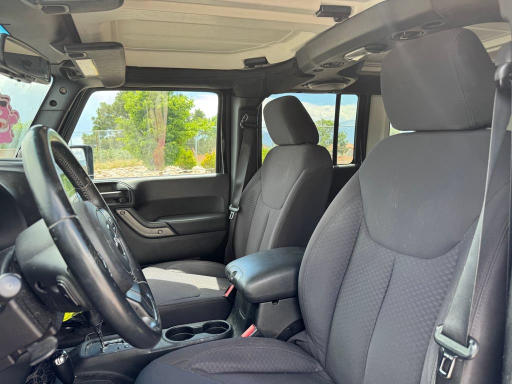 Used 2013 Jeep Wrangler Unlimited Sport AWD/4WD image 7