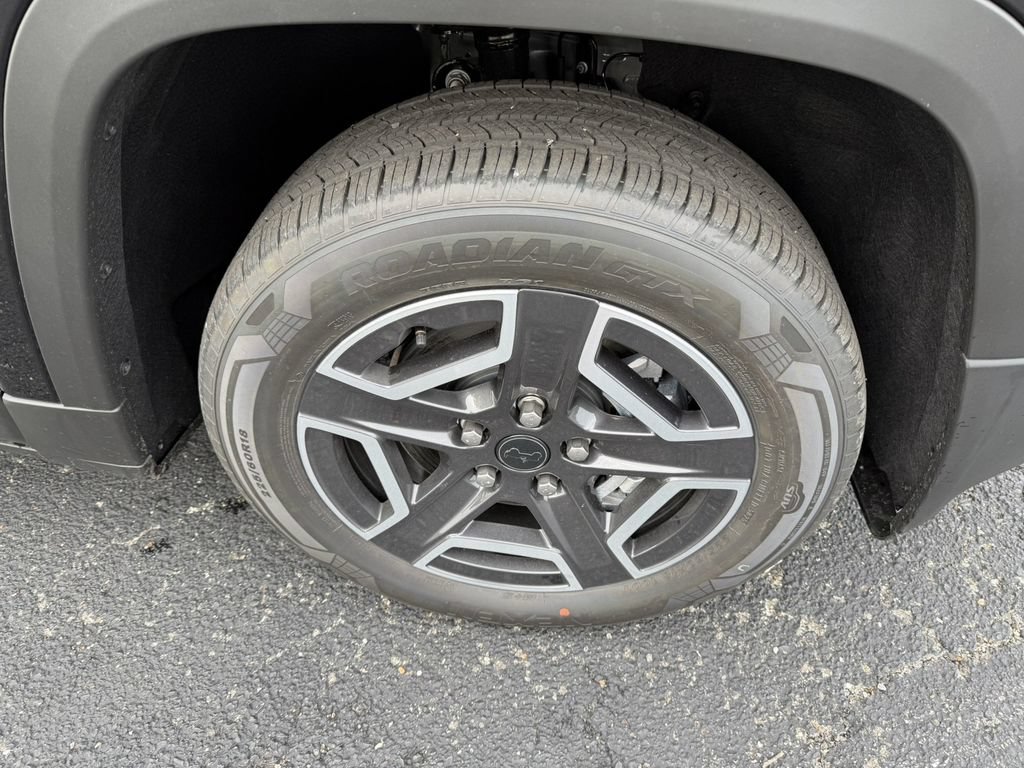 New 2026 Jeep Cherokee Laredo AWD/4WD image 3