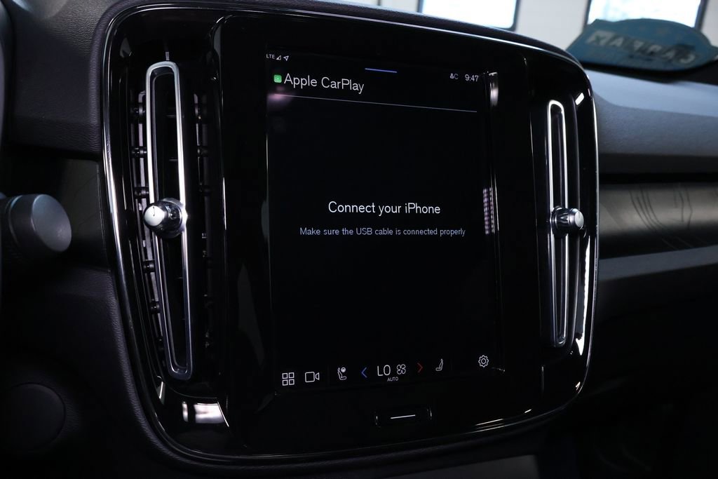 Used 2022 Volvo C40 P8 Recharge Ultimate image 35