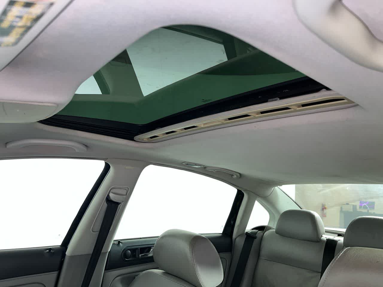 Used 2004 Volkswagen Passat GLS FWD image 23
