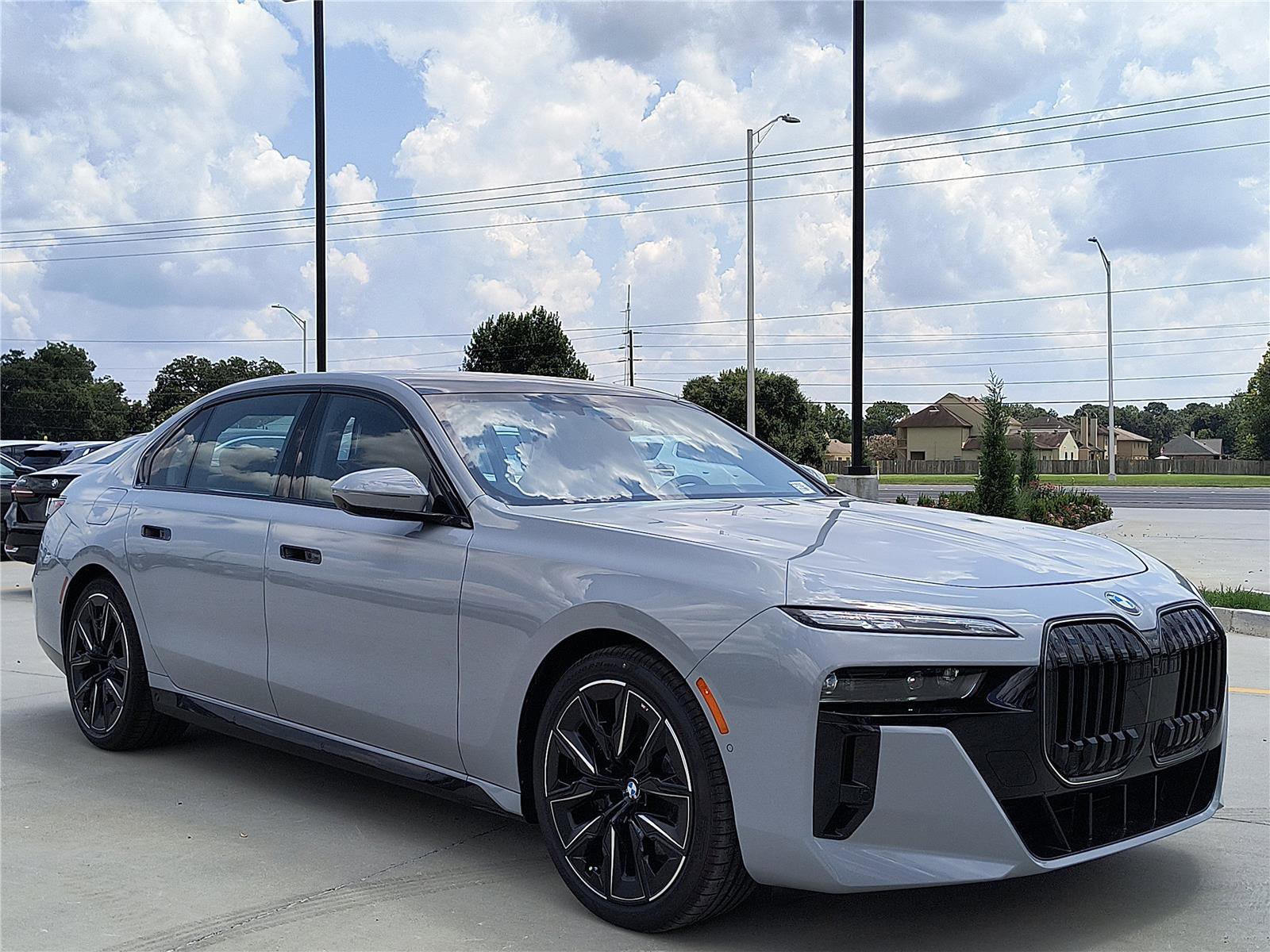 Used 2025 BMW 740i w/ Executive Package image 5