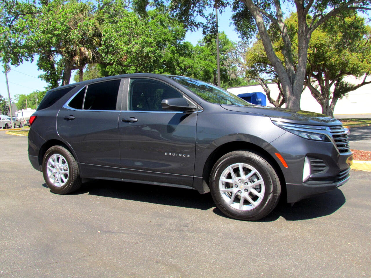 Used 2023 Chevrolet Equinox LT image 11