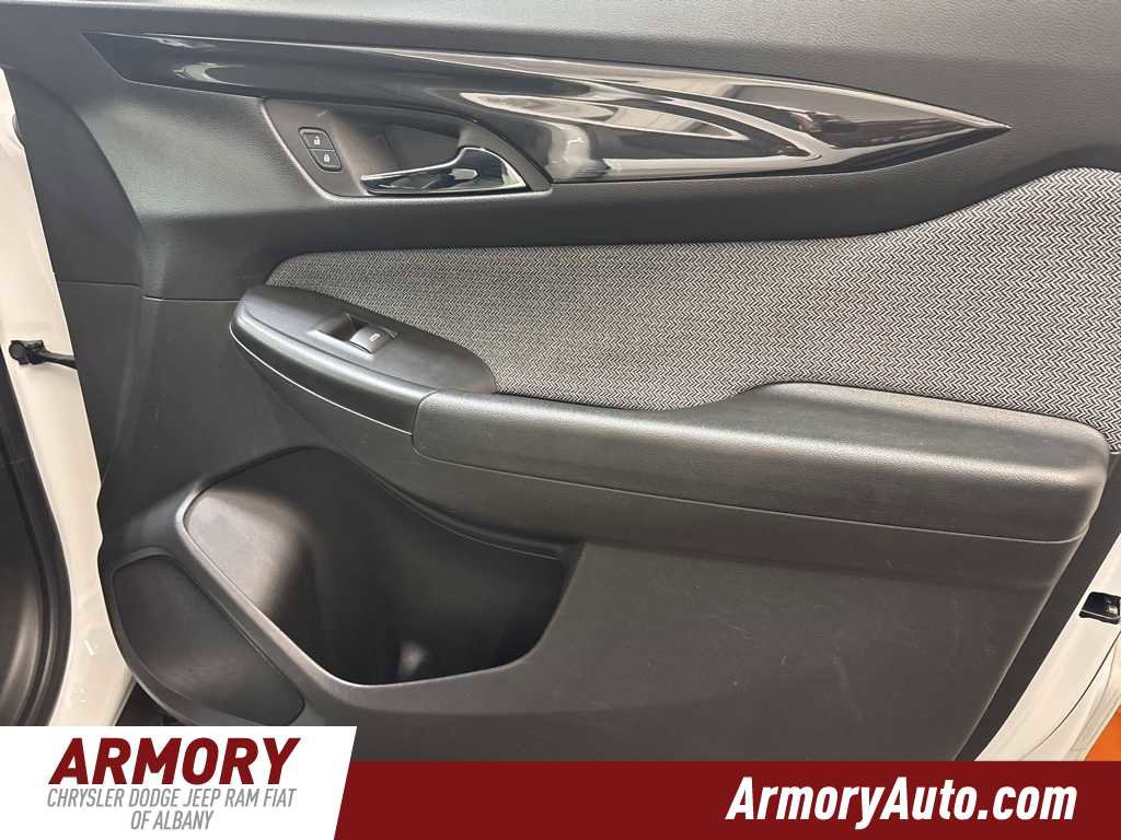 Used 2024 Chevrolet TrailBlazer LT image 34