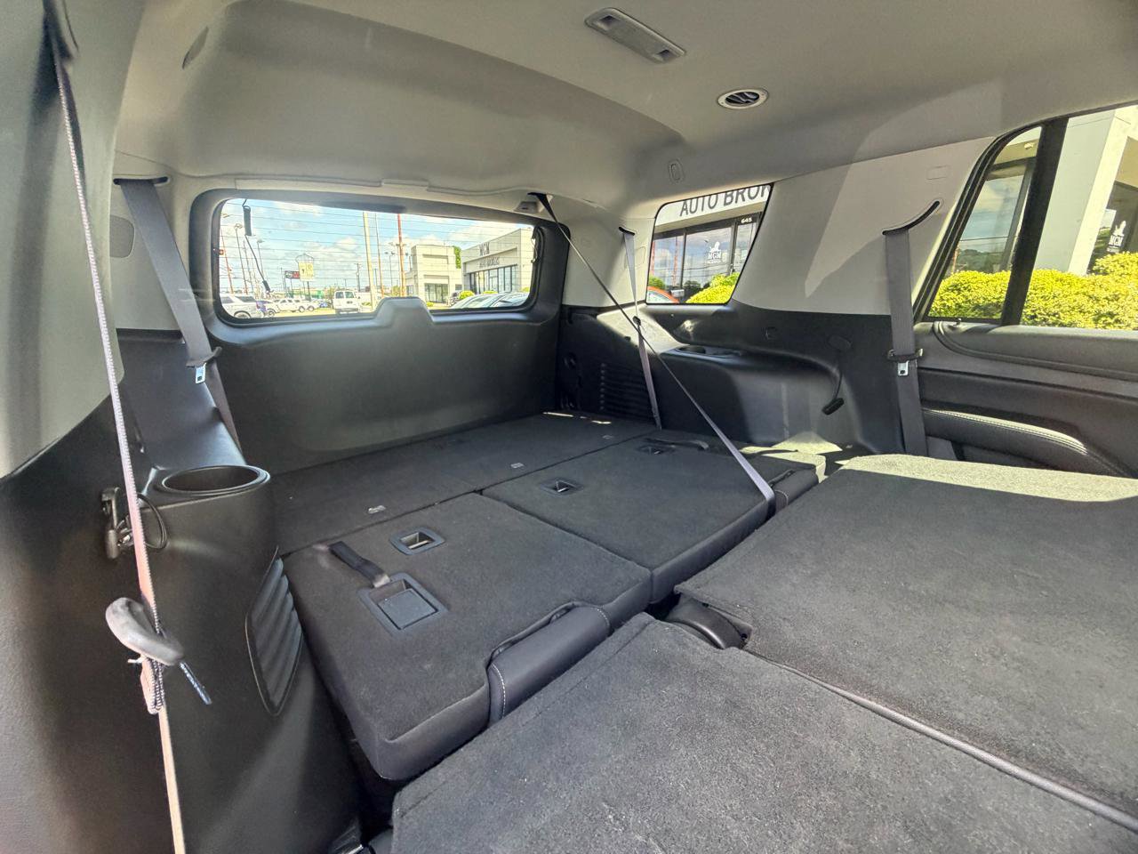 Used 2017 GMC Yukon SLE w/ SLE Value Package image 36