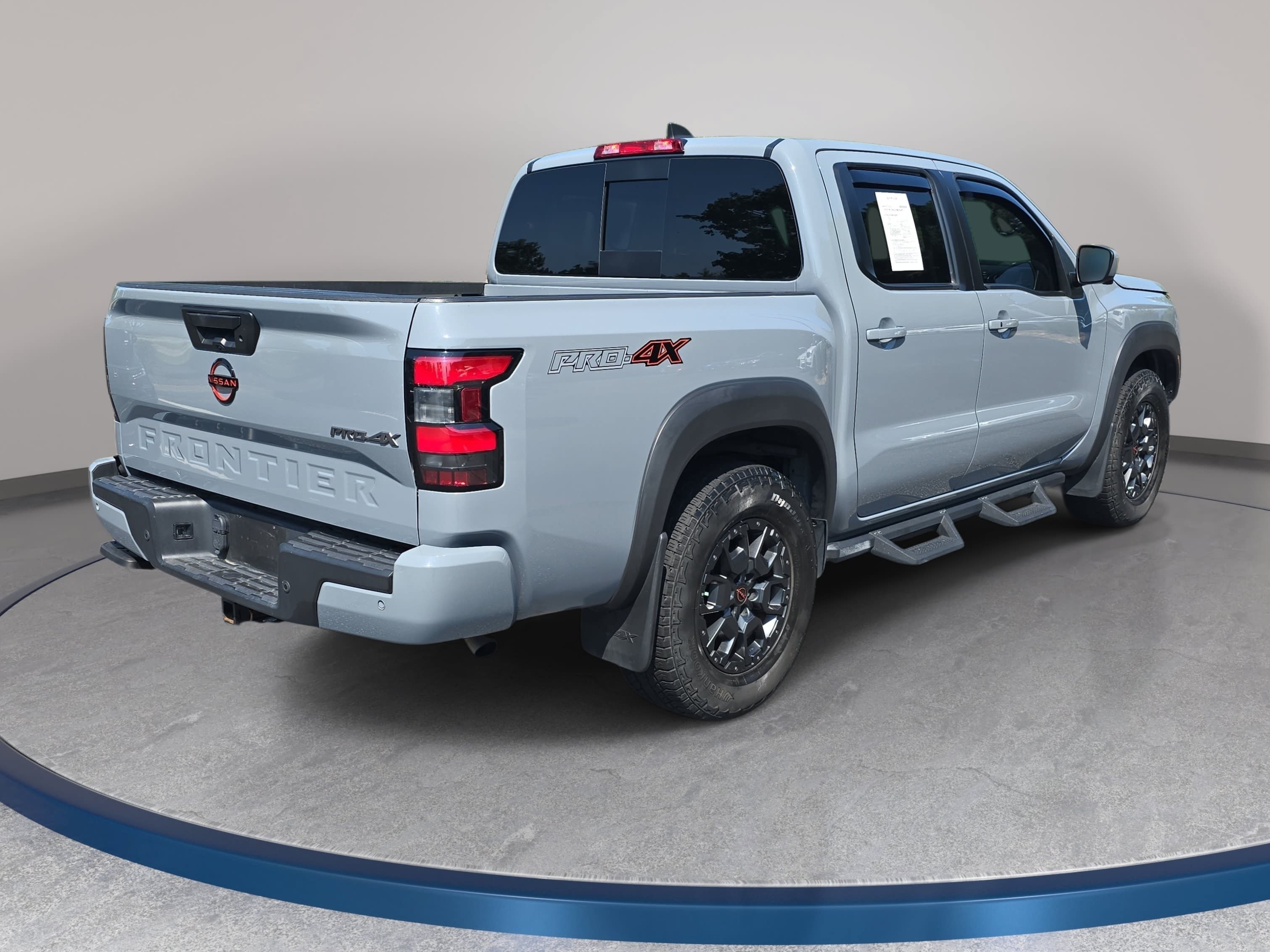 Used 2023 Nissan Frontier PRO-4X w/ Pro-4X Premium Package AWD/4WD image 5