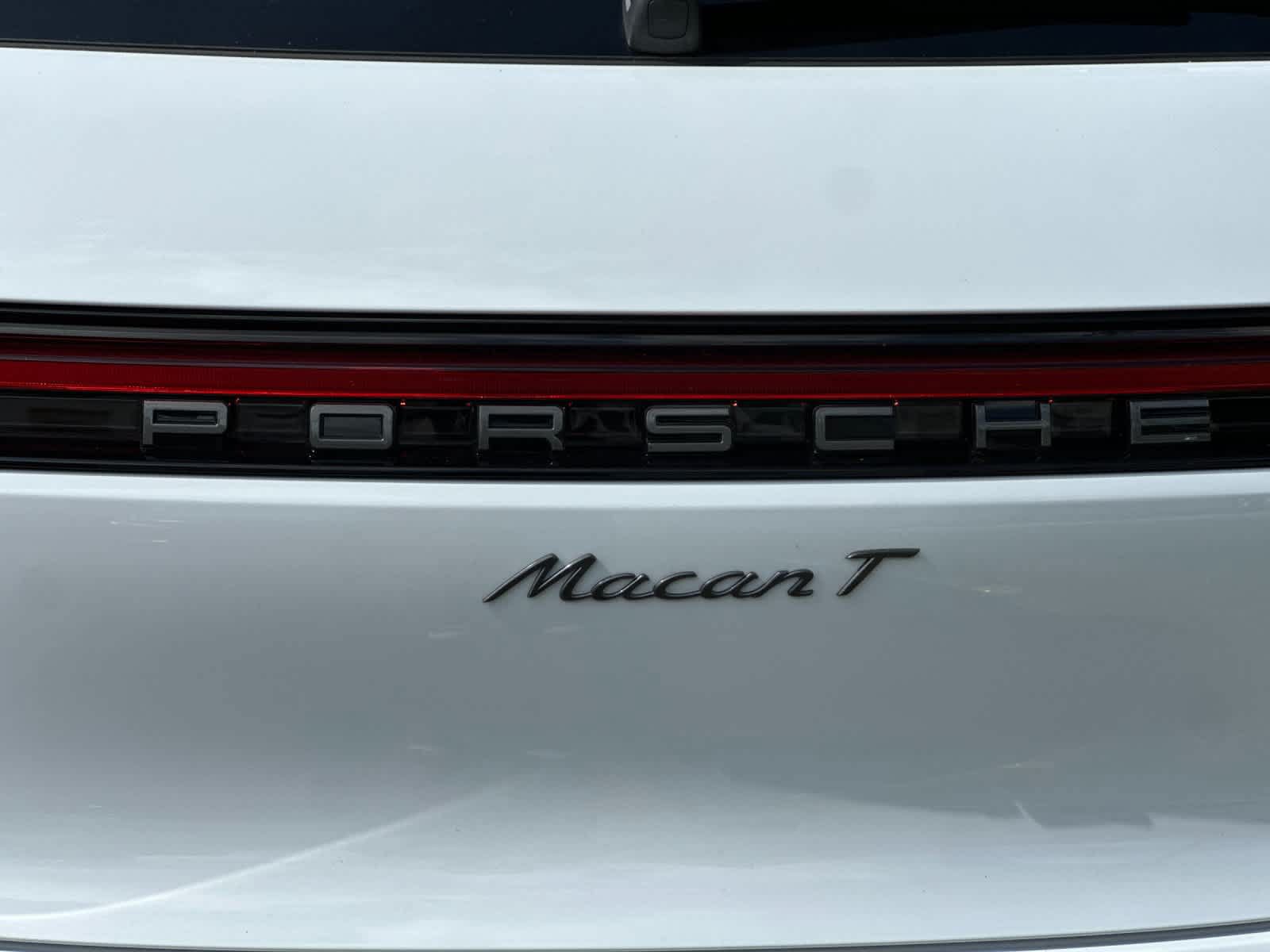 New 2026 Porsche Macan Turbo AWD/4WD image 31