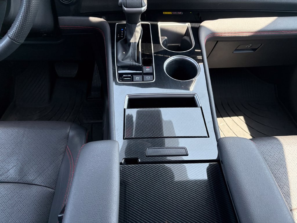 Certified 2025 Toyota Sienna XSE w/ XSE Premium Package AWD/4WD image 20