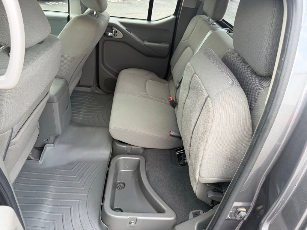 Used 2020 Nissan Frontier SV RWD image 31