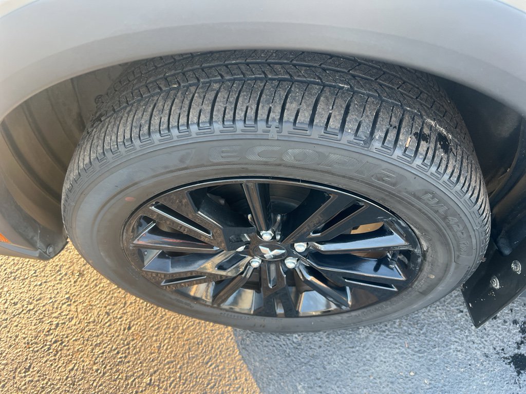 Used 2023 Mitsubishi Eclipse Cross LE AWD/4WD image 10