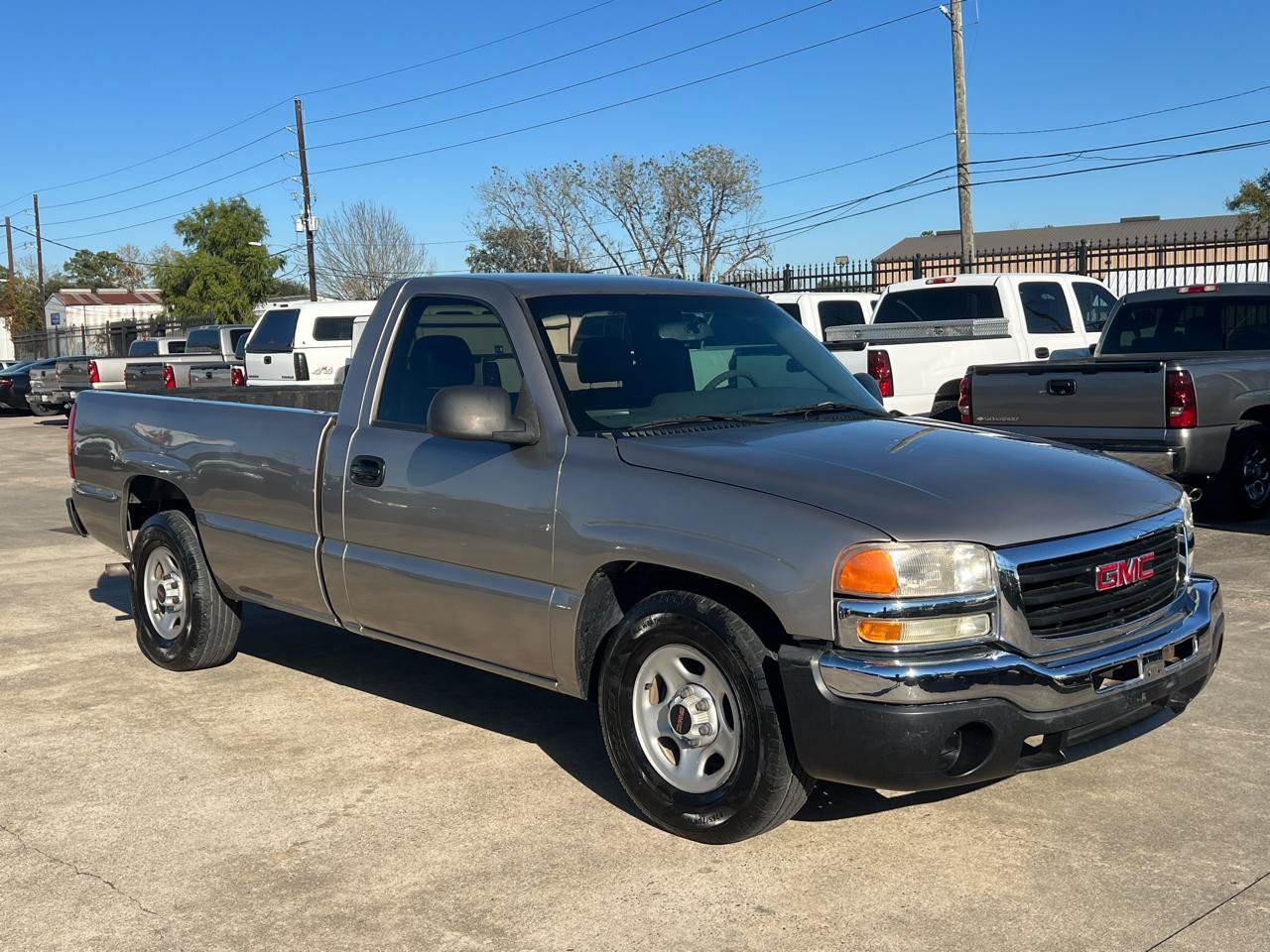 Used 2003 GMC Sierra 1500 W/T RWD image 10