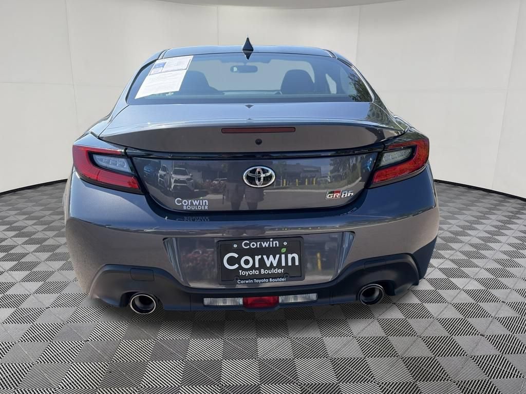 Used 2025 Toyota GR86 RWD image 8