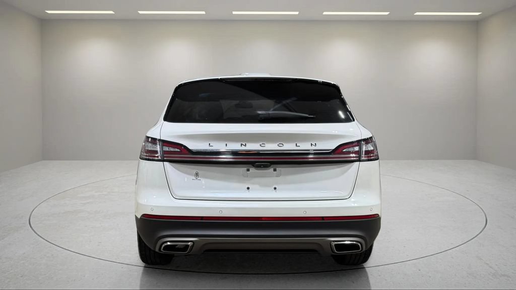 Certified 2022 Lincoln Nautilus FWD image 4