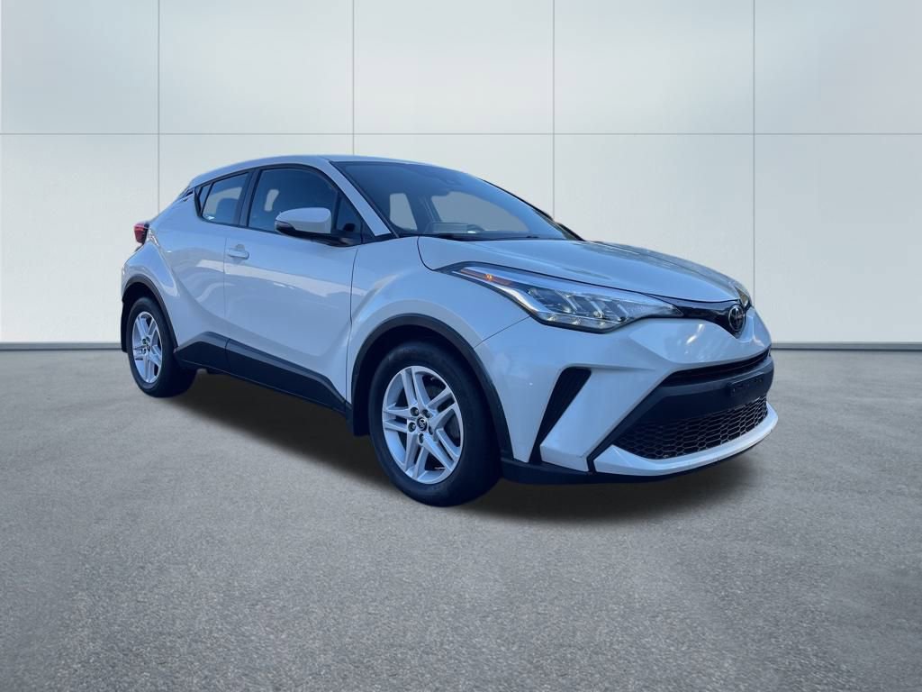 Used 2021 Toyota C-HR LE image 4
