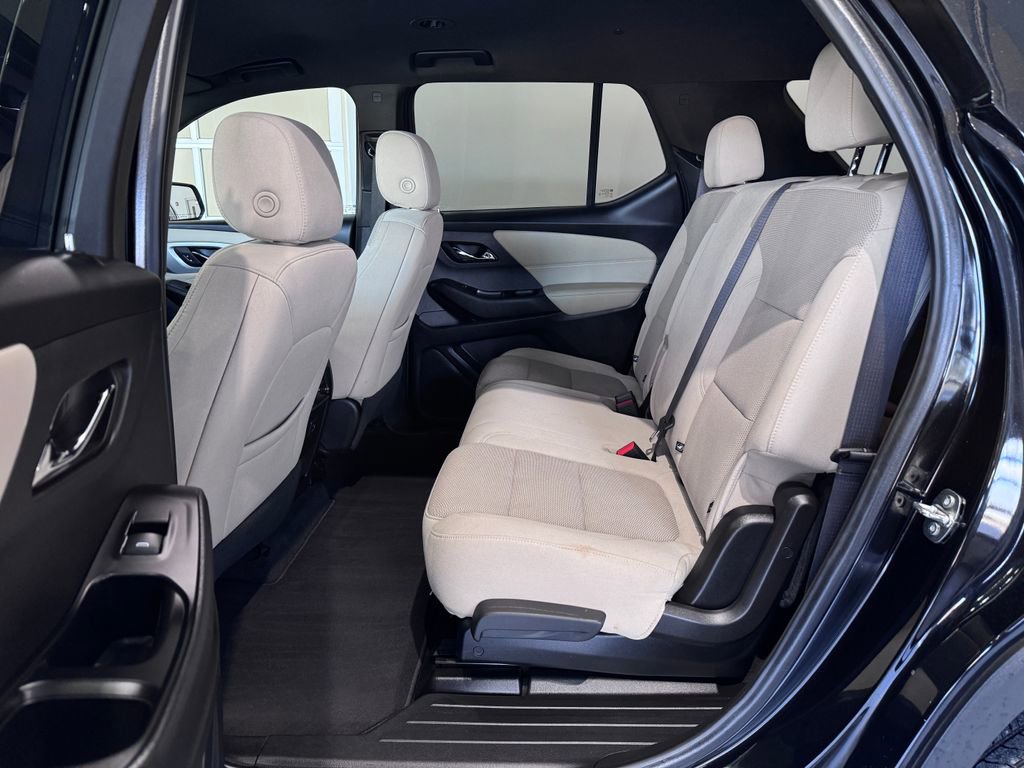 Certified 2023 Chevrolet Traverse LS image 9