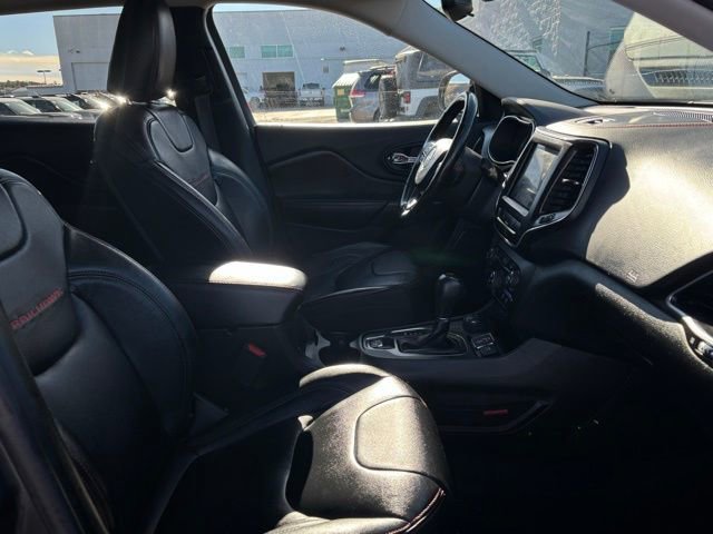 Used 2021 Jeep Cherokee Trailhawk w/ Trailer Tow Group image 25