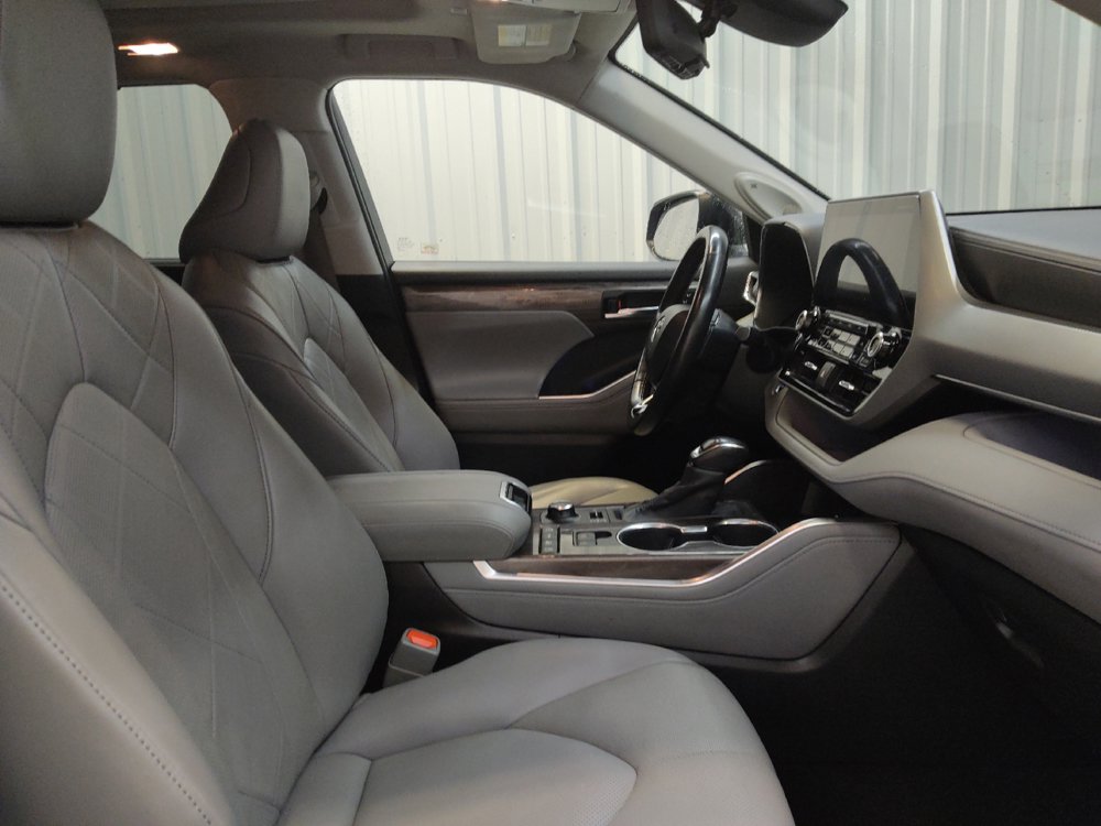 Used 2020 Toyota Highlander Platinum AWD/4WD image 21