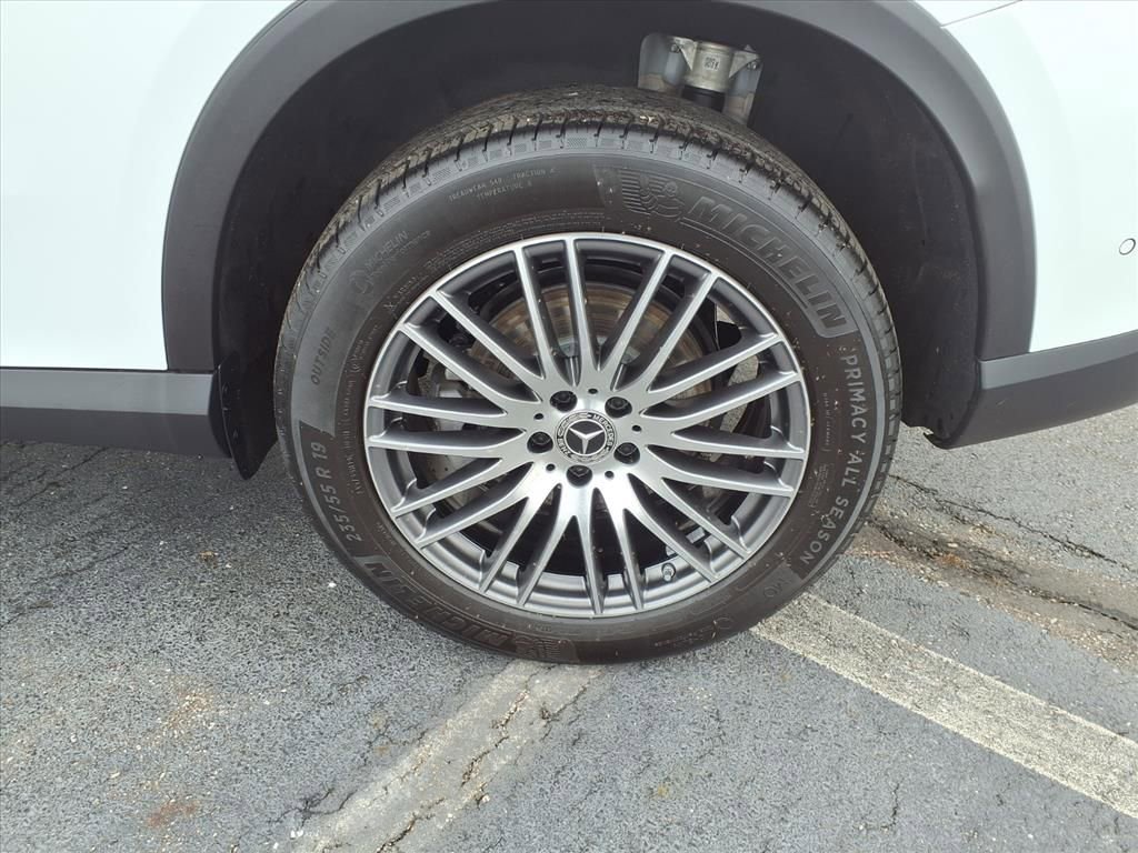 Used 2024 Mercedes-Benz GLC 300 GLC 300 image 36