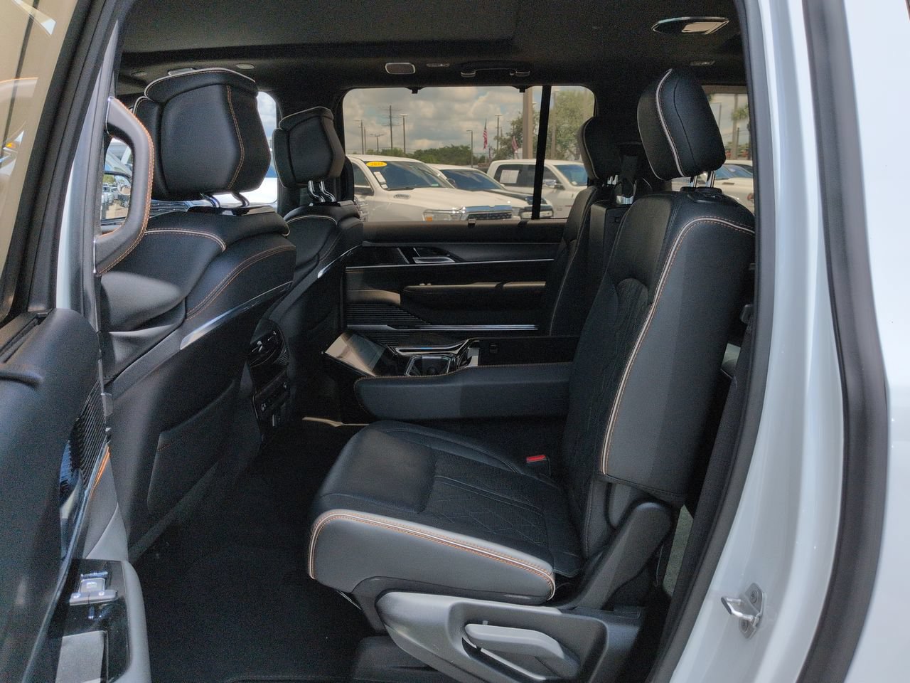 Used 2023 Jeep Grand Wagoneer L Series III w/ Quick Order Packagew 28T AWD/4WD image 14