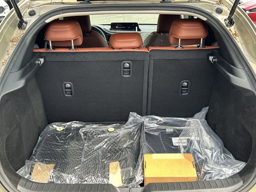 Used 2025 MAZDA CX-30 Carbon AWD/4WD image 17