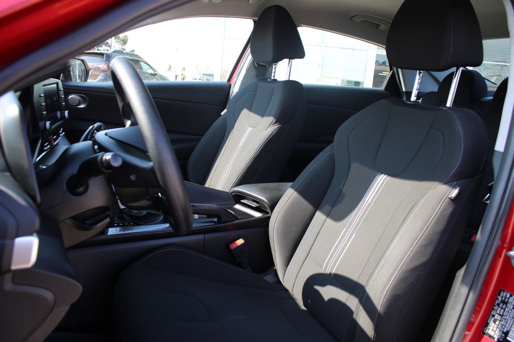 Used 2023 Hyundai Elantra SEL FWD image 10