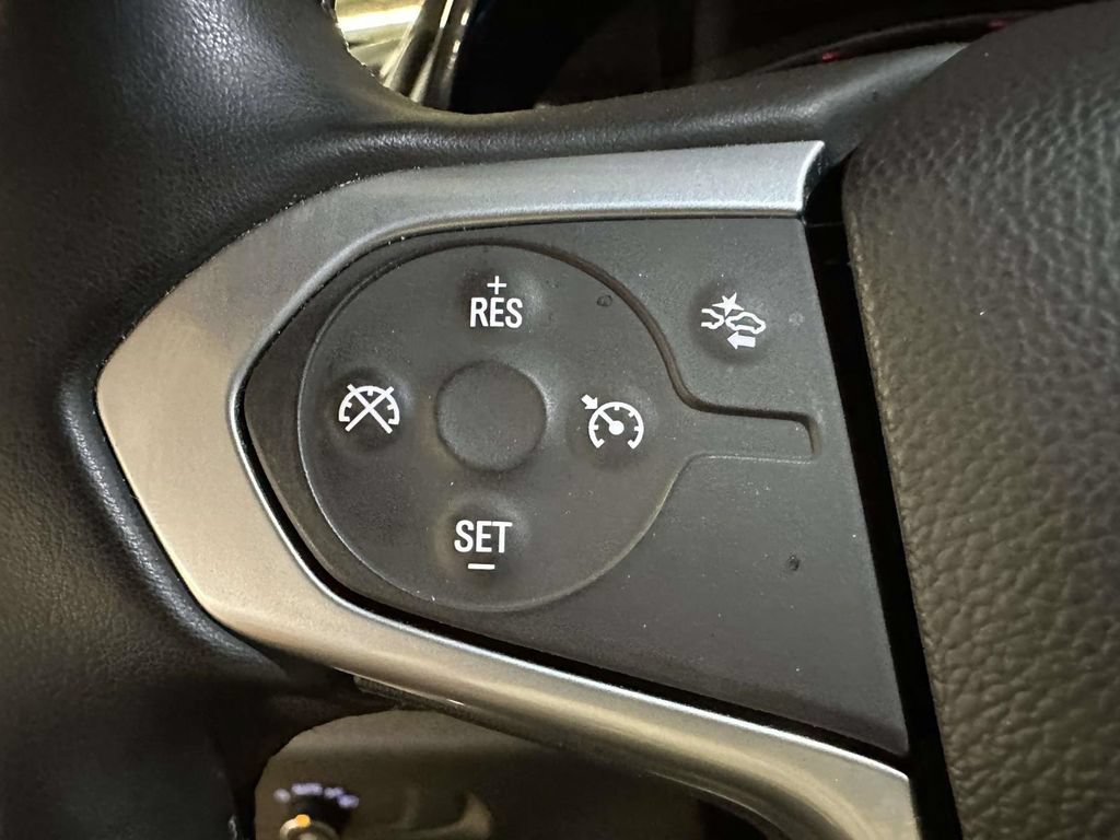Certified 2023 Chevrolet Traverse LT AWD/4WD image 34