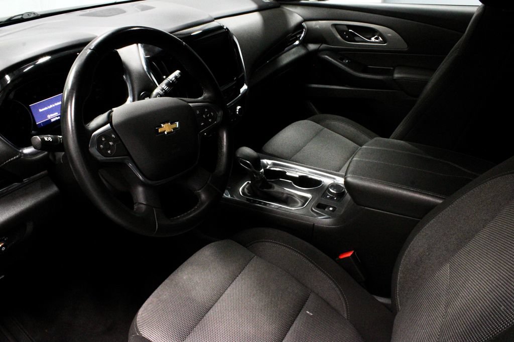 Used 2023 Chevrolet Traverse LT AWD/4WD image 23