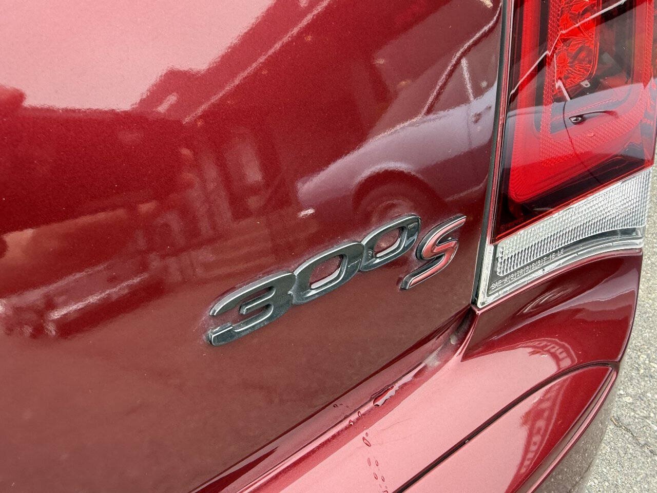 Used 2021 Chrysler 300 S RWD image 7