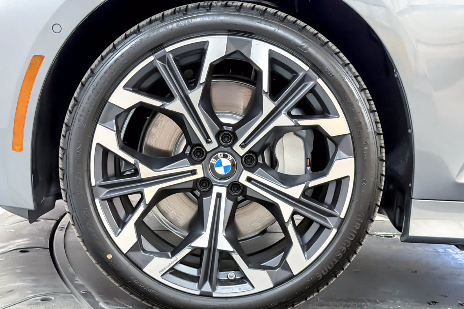 New 2026 BMW 330i xDrive Sedan w/ Premium Package AWD/4WD image 24