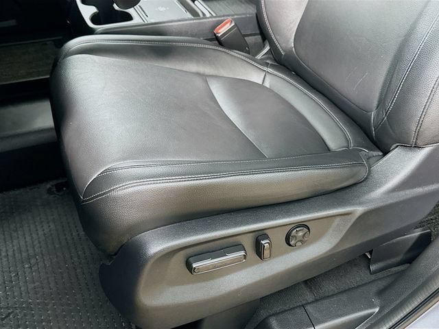 Used 2025 Honda Odyssey EX-L image 12