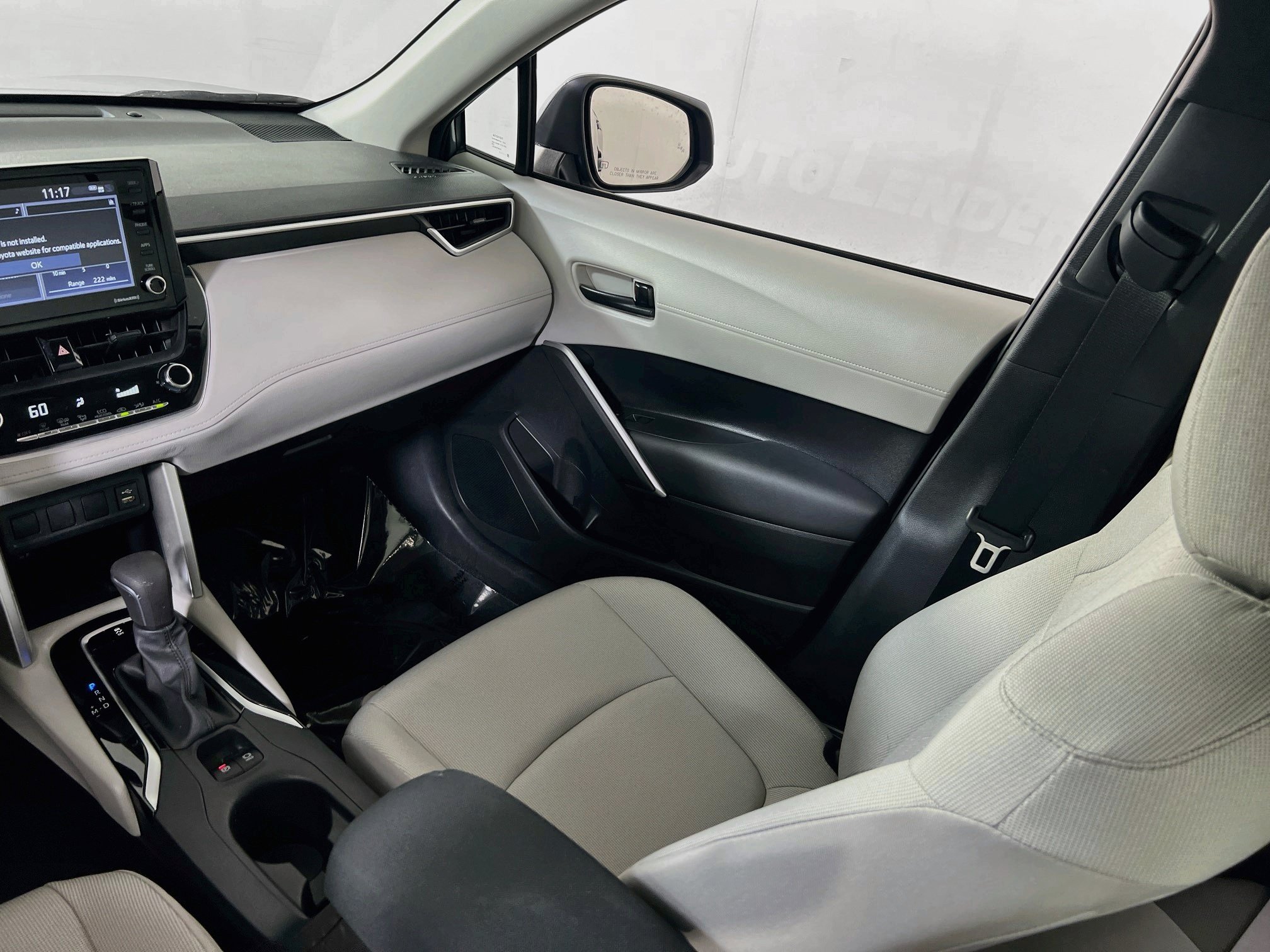 Used 2022 Toyota Corolla Cross LE AWD/4WD image 21
