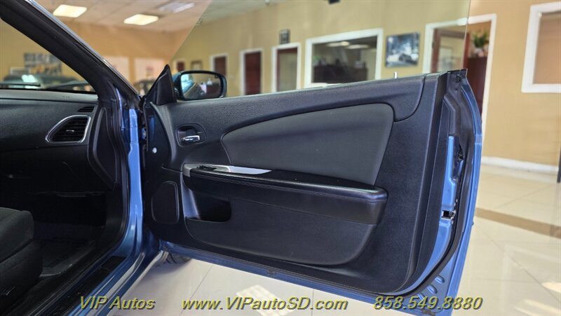 Used 2011 Chrysler 200 Touring image 15