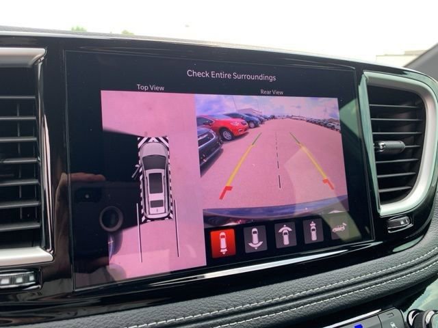 New 2026 Chrysler Pacifica Select image 20
